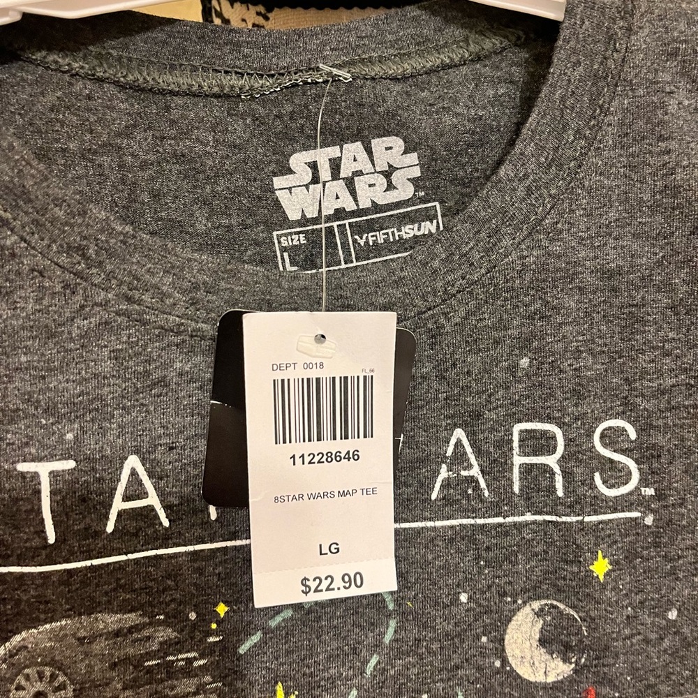 NWT Hot Topic Star Wars T-shirt in gray size Latge - Picture 2 of 5